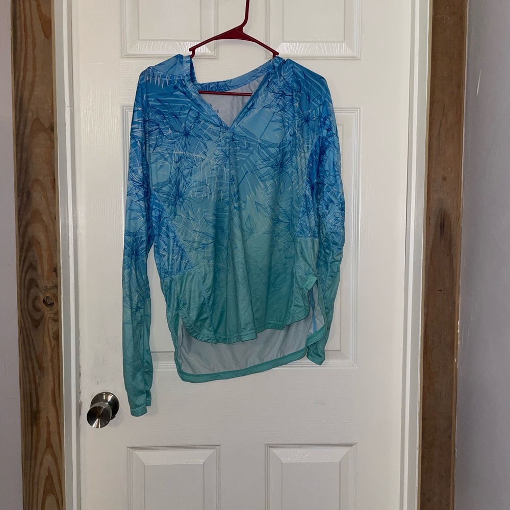 Blue to Teal Ombre Hooded Fishing Shirt